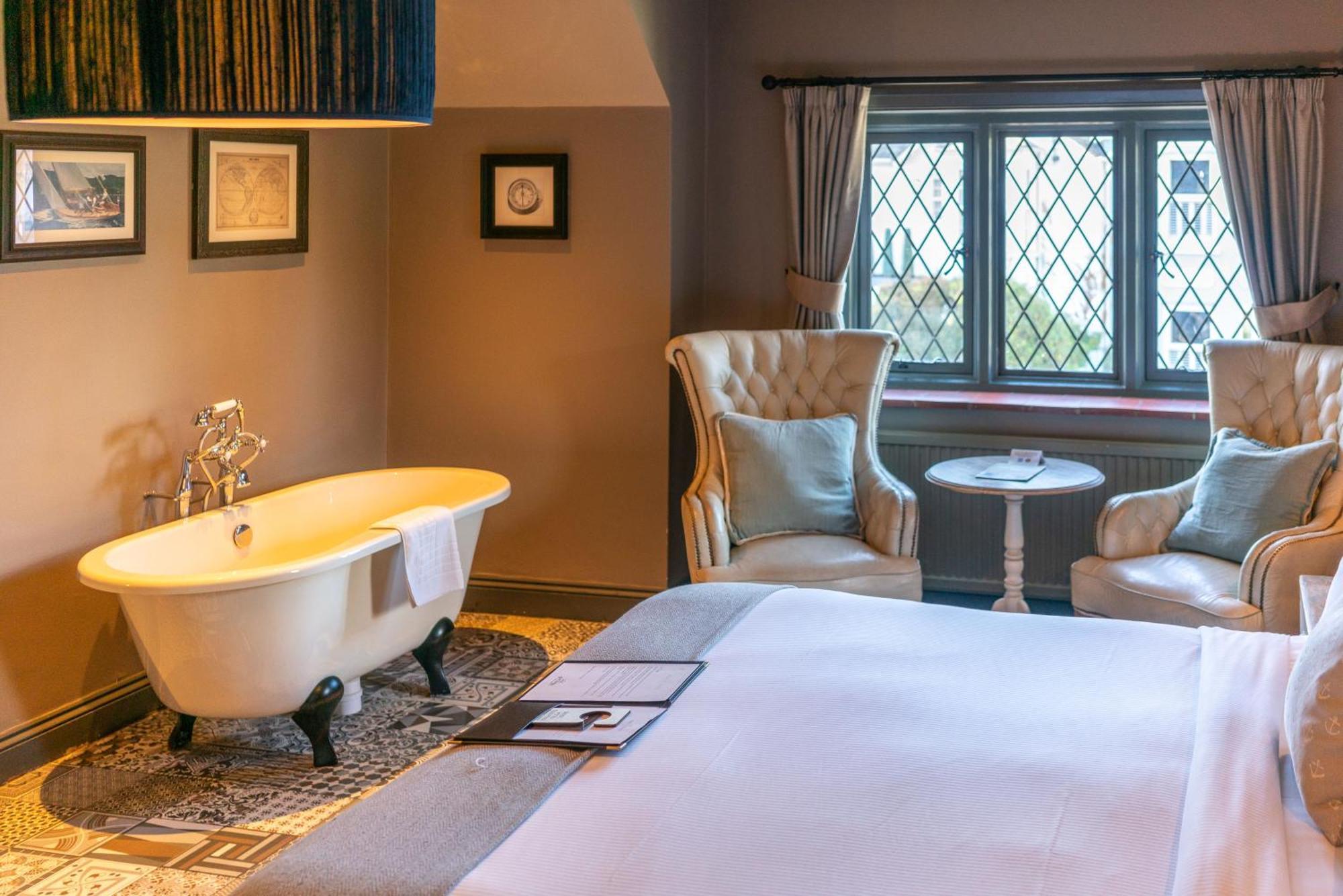 The Mayflower Lymington Ngoại thất bức ảnh