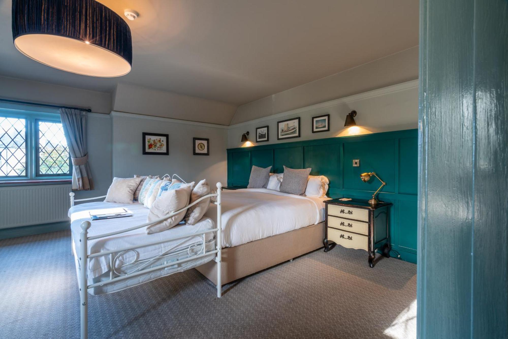 The Mayflower Lymington Ngoại thất bức ảnh